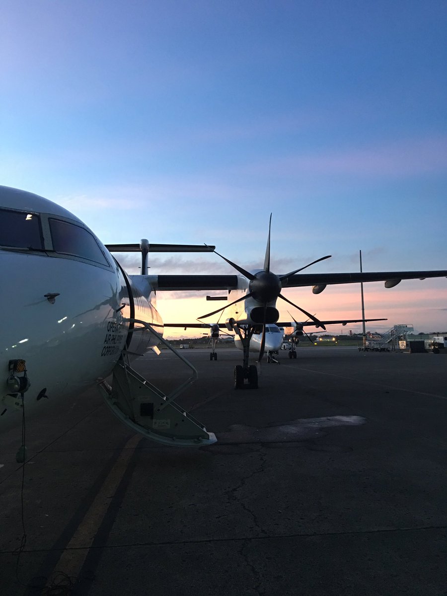 iAmBilly_Ray22's tweet photo. Early morning flights here in cebu. #noToDelay https://t.co/ybTWoN03cx