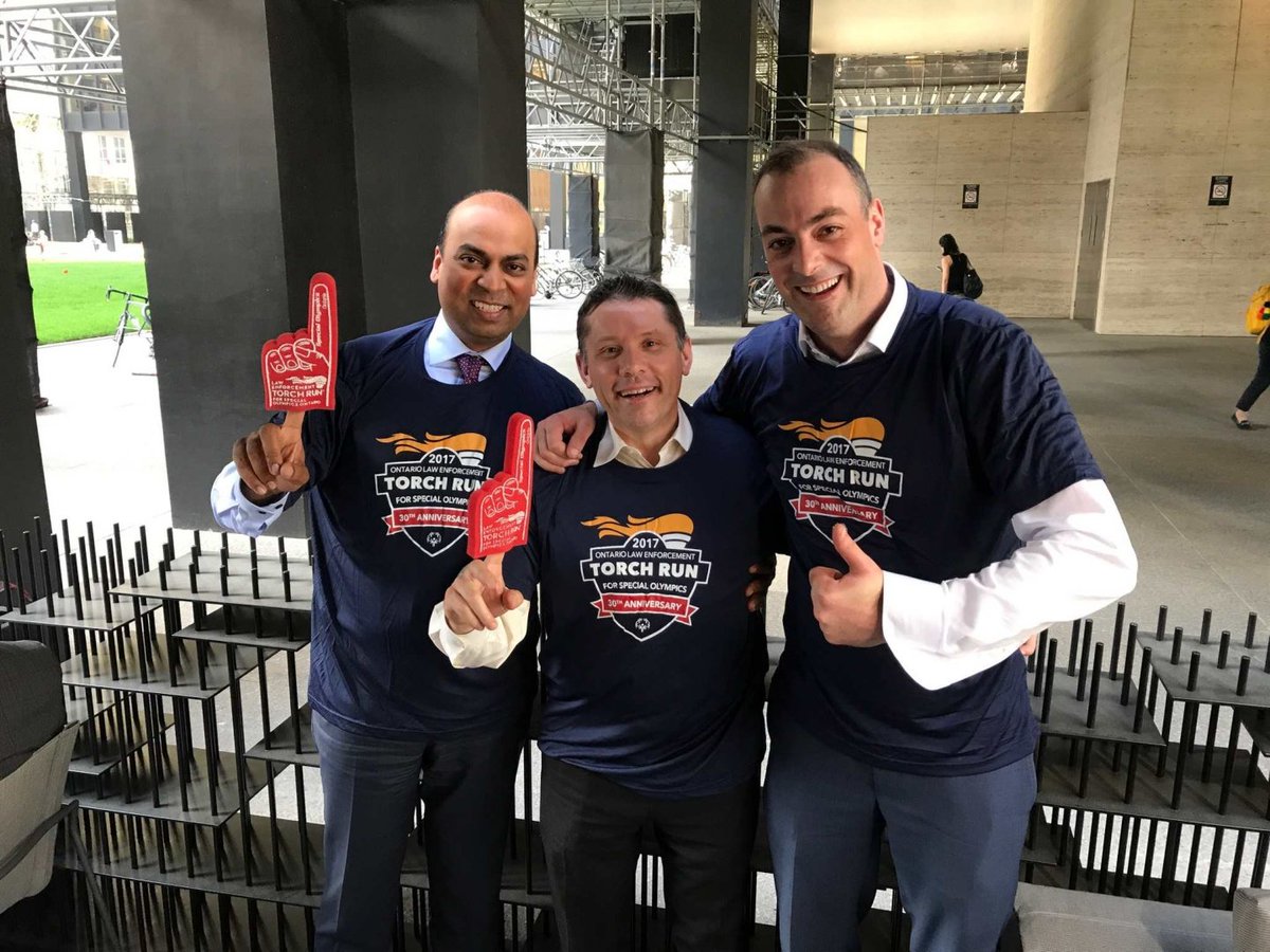 OliverJustin2's tweet photo. BMO GAM proudly supports the Toronto Police Force in their quest to raise money for the Special Olympics.  #BMO #BMO200 #bmo https://t.co/hPpMniH2rt