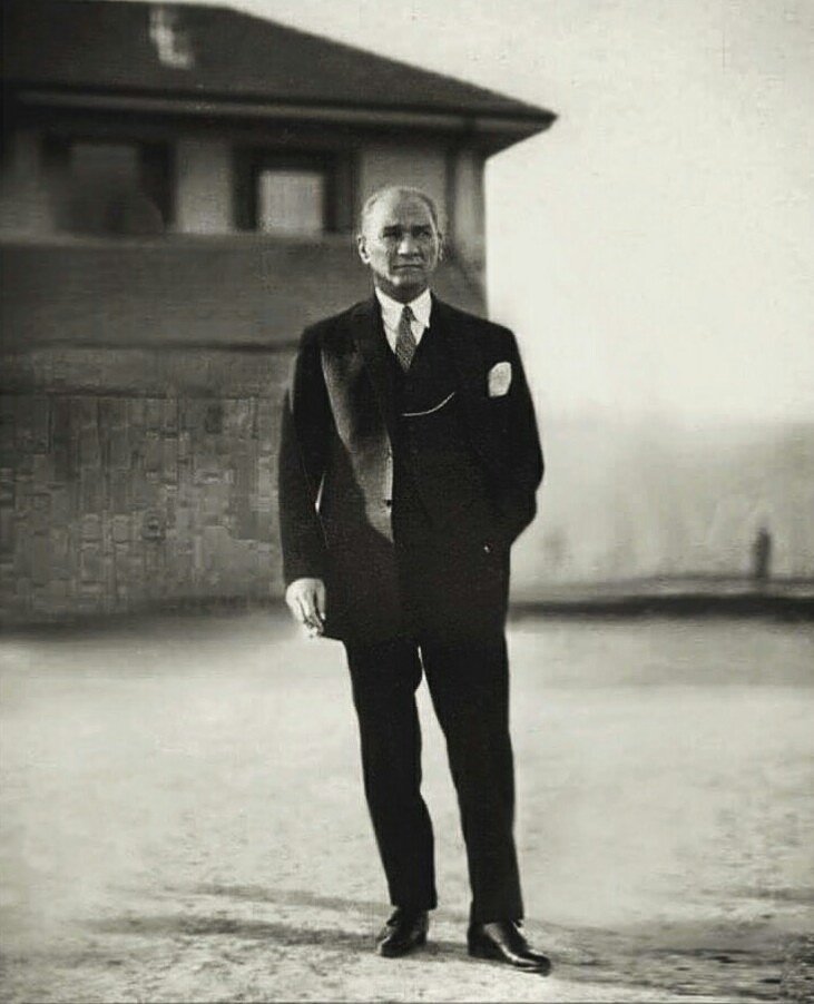 19 Mayıs 1919 "İşte benim doğum tarihim."
| Mustafa Kemal Atatürk
| İyi ki doğdun Başbuğum