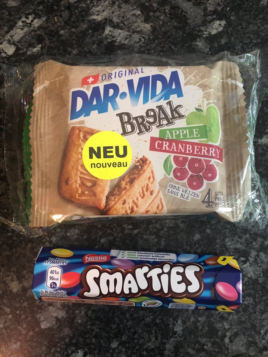 imbody73's tweet photo. Am HB #Bern verteilten Sie heute morgen #Smarties, am Abend #Darvida. Für morgen bitte ein T-Bone Steak und eine Flasche #Humagne rouge. https://t.co/T4GPhLkfYr