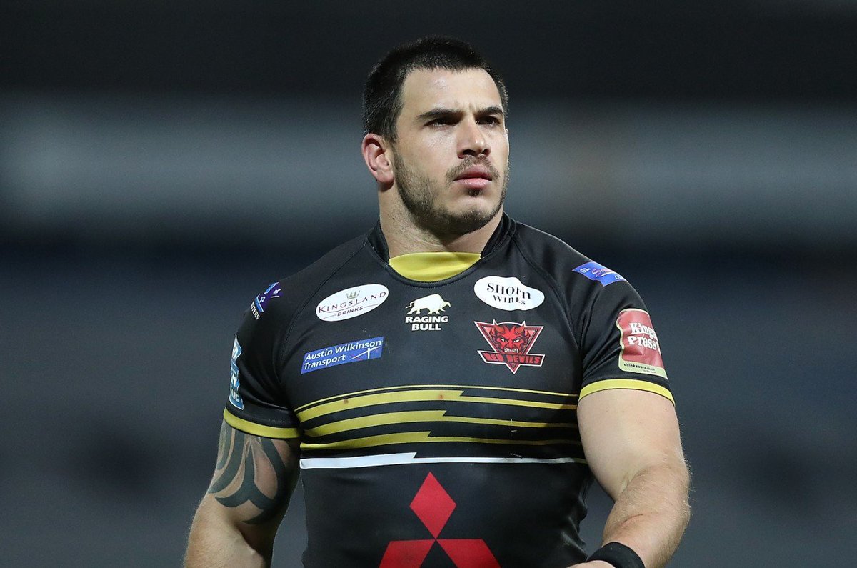 SuperLeague tweet picture