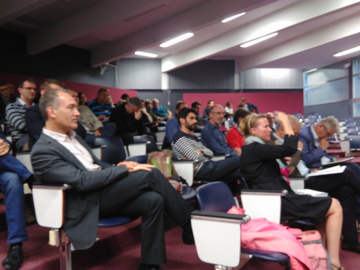 PitchMe_Up's tweet photo. La parole est aux xpairs @carolemaurage @FBenaut @jeanpascalt au #pitchmeuptour @LaMeleeAdour @CrescendoTarbes https://t.co/Owm0SUh4a0