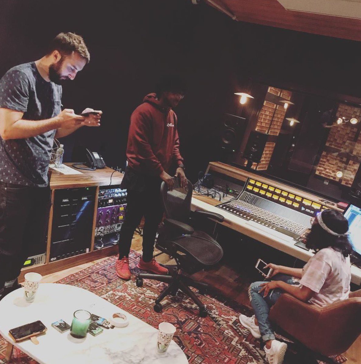 msnatalielauren's tweet photo. Much Love to @sixstepsrecords for lending their studio to us to today to finish up @kb_hga Album. Ultra Vibes 🌊@cobramusicgroup x Native https://t.co/EP0waoQ9FG