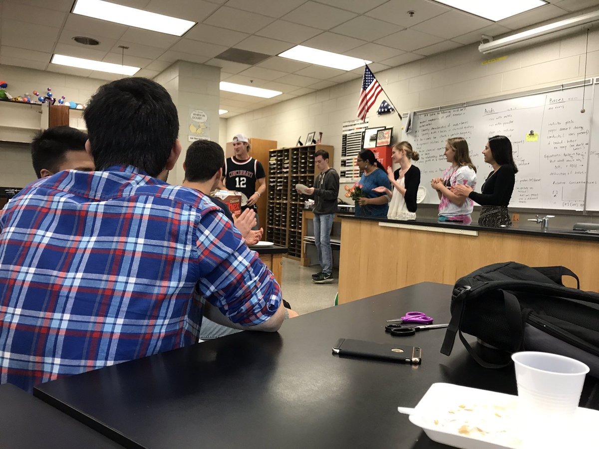 CookChemistry's tweet photo. Seniors and juniors honoring each other with awards and pancakes #NAHSPeace2017 #APChemfamily @Dwight_Carter https://t.co/4WseEsoJW5