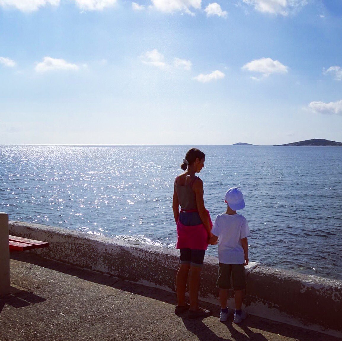 marenostrum_gr's tweet photo. #tbt #throwbackthursday #thatview #location #bigbluesea #amazingview #clublookéamarenostrum #holidaylife #vravronabay 💙💙💙 #marenostrumlove https://t.co/zTAGGu1rmI