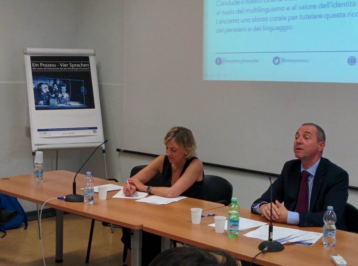eventiatmilano's tweet photo. Paolo Torrigiani (@EUInterpreters) in @fond_milano con @interpretiaiic: il multilinguismo cardine dell'unità nella diversità della UE

#1P4L https://t.co/5AKfFadCTv