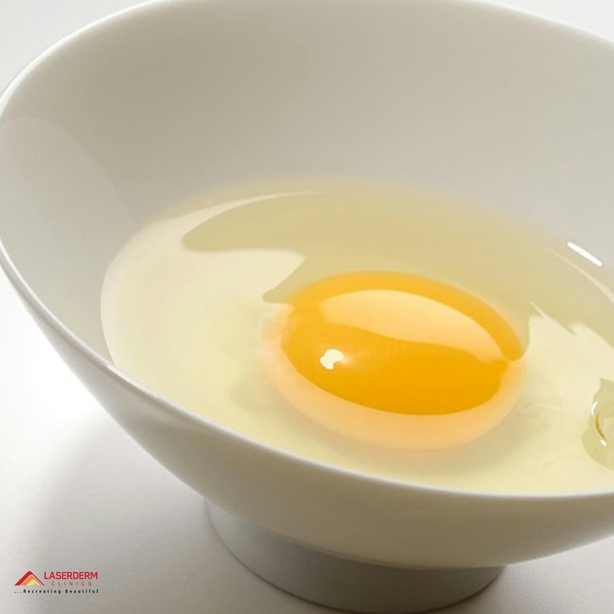 Laserdermltd's tweet photo. Apply whites egg to your pimples, wait for it to dry and rinse it off #AcneHack #skincare https://t.co/02LUQZ3oov