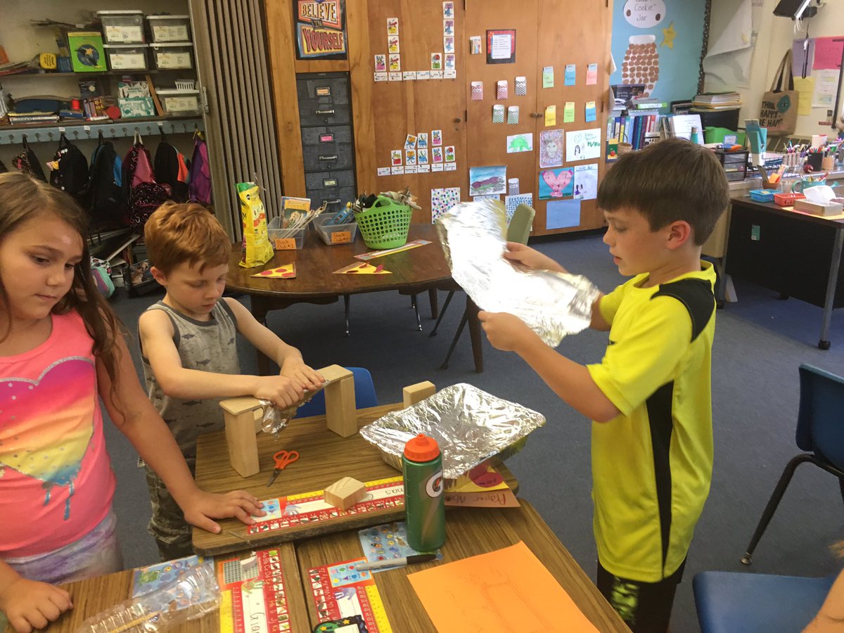 FSDKastner's tweet photo. The right design can help a building stand during an earthquake. 2nd Grade engineers at work! 📝📏🏙@FSDVikings https://t.co/gHJXXhFajo