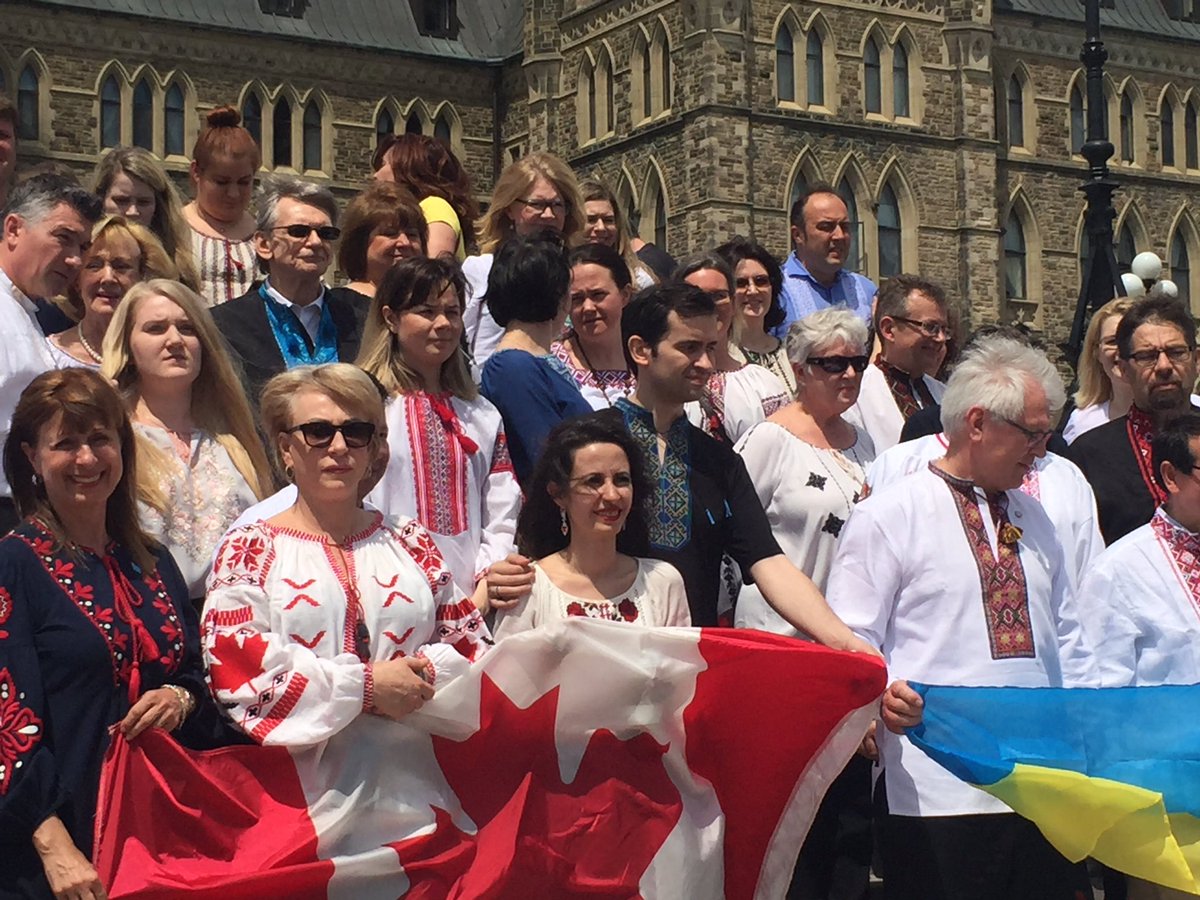#VyshyvankaDay 2017 at Parliament Hill in Ottawa 🇨🇦 ... proud to be Ukrainian 🇺🇦 #ДеньВишиванки