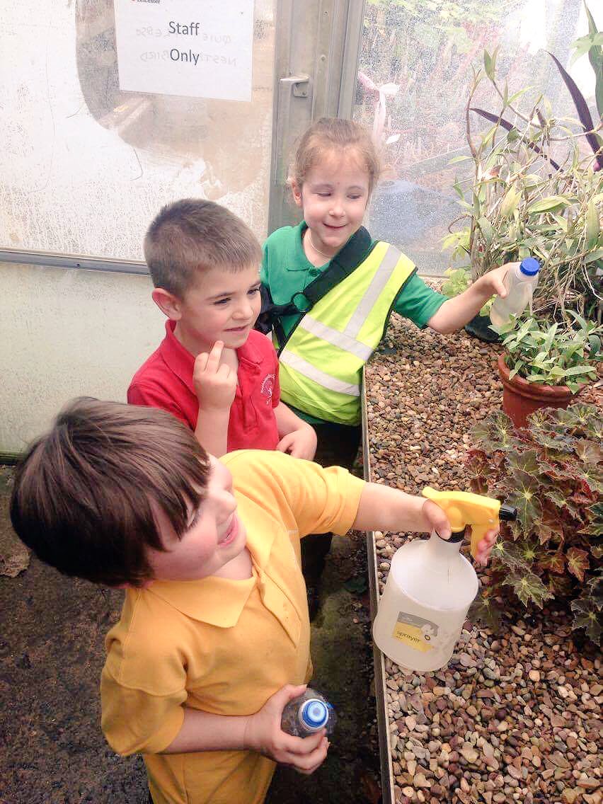 Today at Botanical Gardens With Year 1! 🌵🌿🌻💐🌴 <a href="/KBuccleuchA/">KBA</a> <a href="/MrsONeillKBA/">Angela O'Neill</a>  <a href="/MrsSmithKBA/">Mrs Smith</a> #botanicalgardens #lovekbaprimary