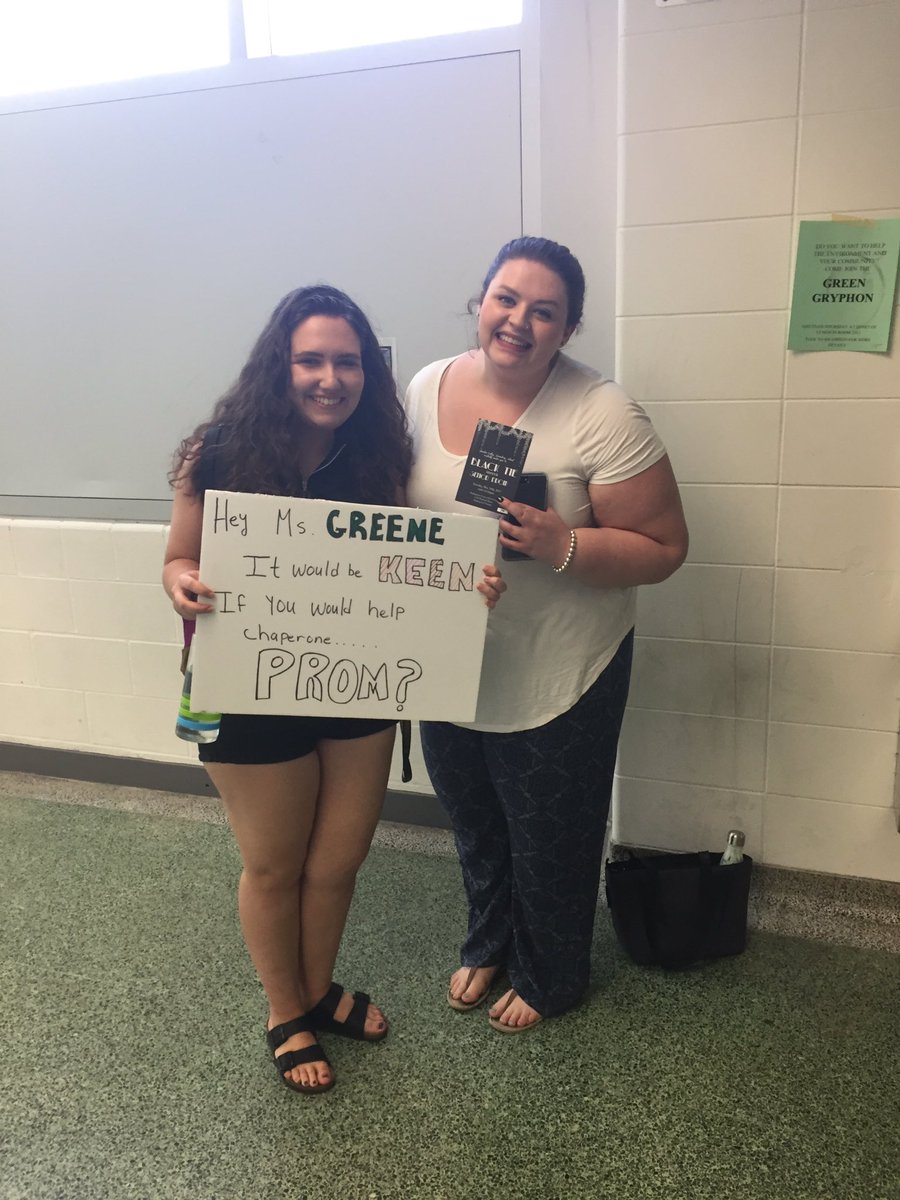 DVSS Promposal tweet media