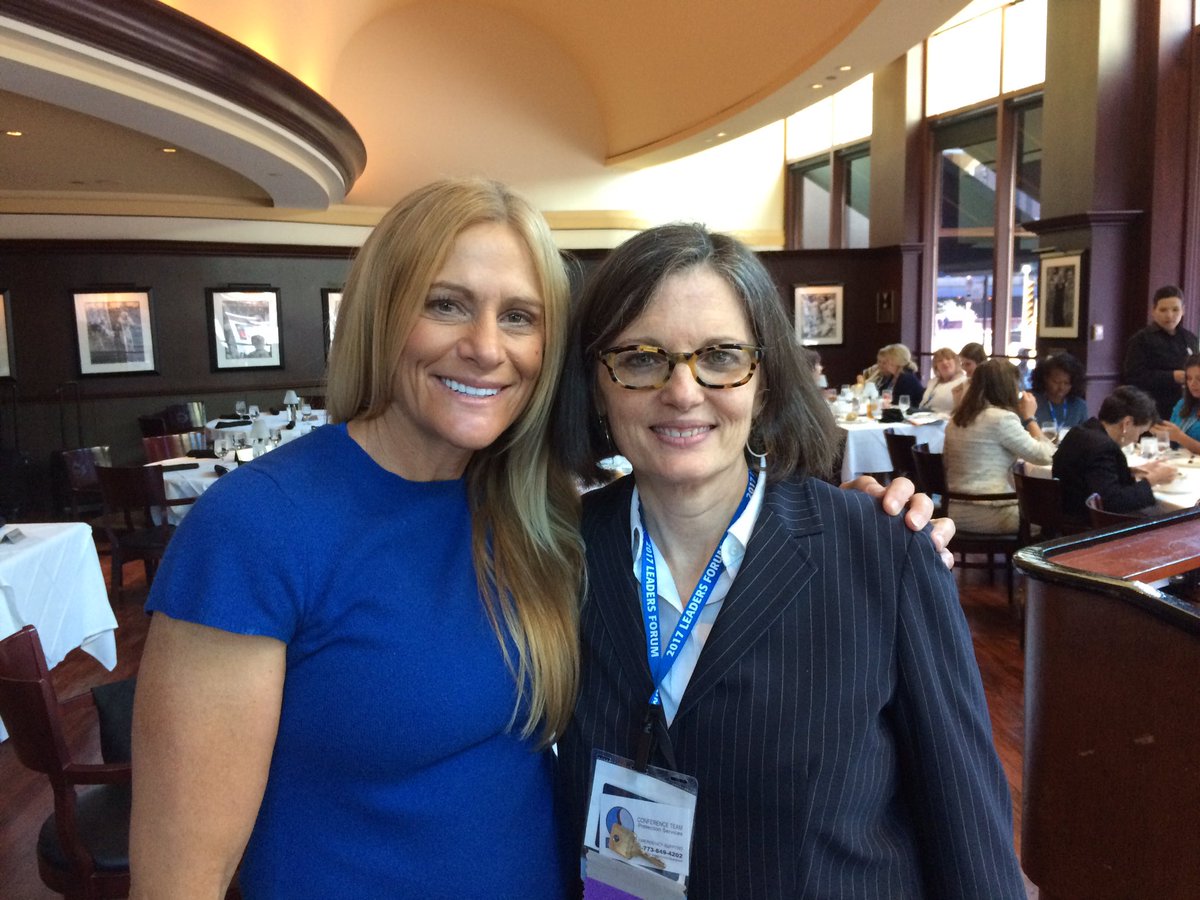 Just had an awesome lunch with  Robin Benincasa!
#athenaproject #leadersforum #amyalwardagency
