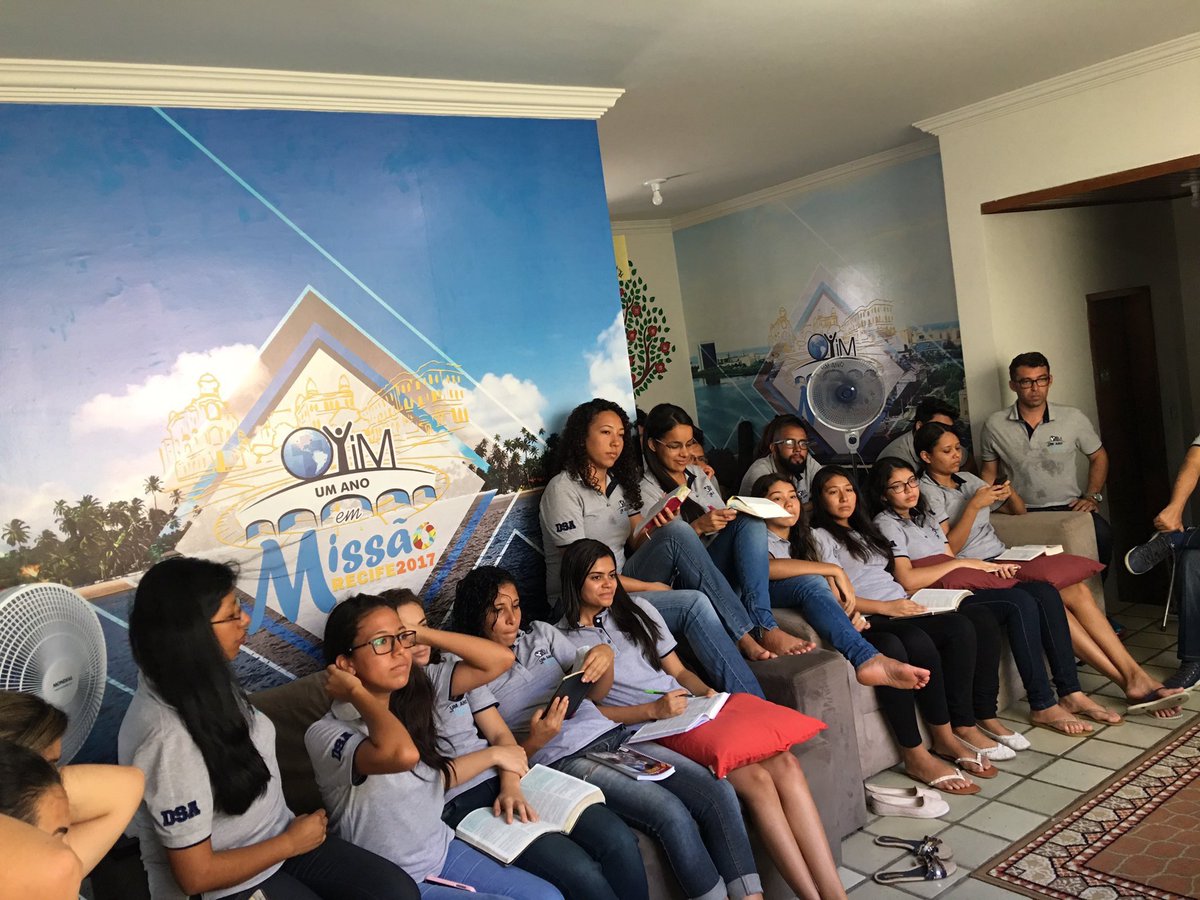 prertonkohler's tweet photo. Manhã inspiradora com os jovens de @UmAnoEmMissao que estão em #Recife. Um movimento que investe nas #NovasGeracões e transforma vidas. https://t.co/zecUoZVK08