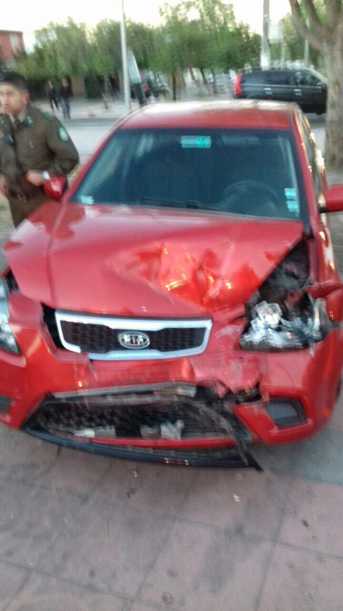 ExRapunsel's tweet image. Amigos de @PullmanBusAyuda @pullmanbus a mi amigo lo chocaron y lo llevaron a su taller y aun no responden,esta hace 1mes y cero respuesta.