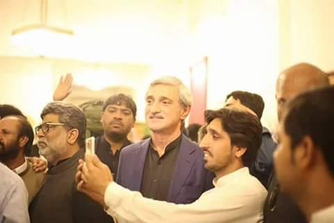 PTIDGKOFFICIAL's tweet photo. جہانگیر ترین کوئٹہ میں کارکنان کے ساتھ خوشگوار موڈ میں ملاقات کر رہے ہیں #IKinQuetta https://t.co/2k0ozcPmtF