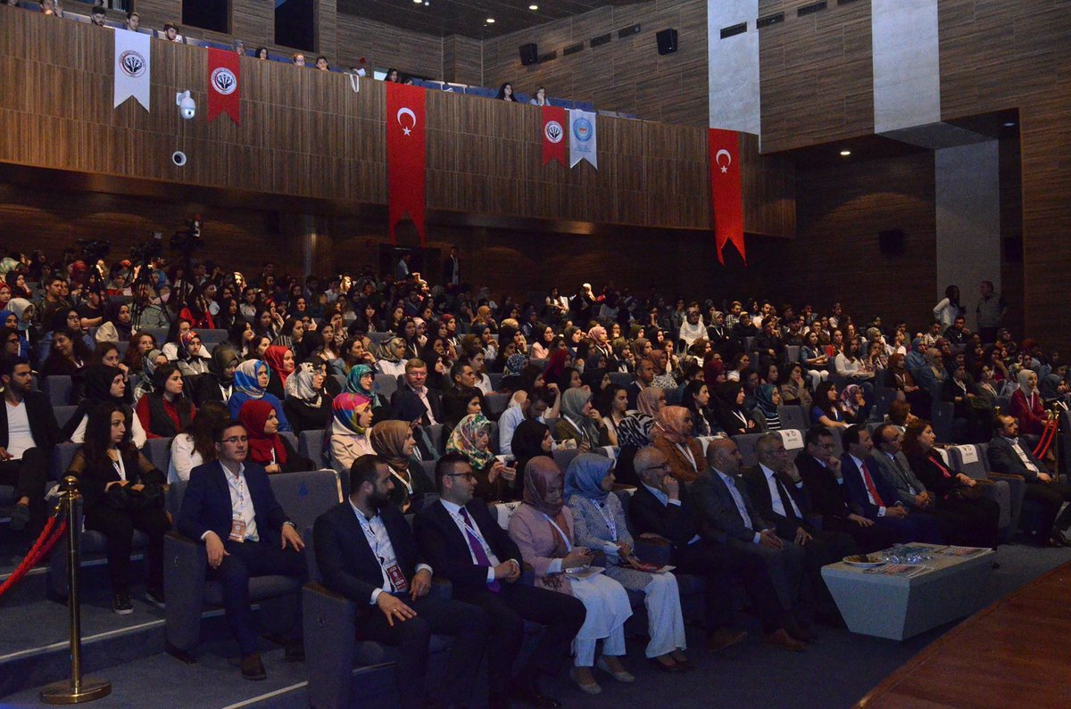 sohobTR's tweet photo. 5.Ulusal Sosyal Hizmet Öğrenci Kurultayı. EMEĞİ GEÇEN HERKESE TEŞEKKÜRLER.
#sosyalhizmetöğrencibirliği https://t.co/LSl47zP0GC