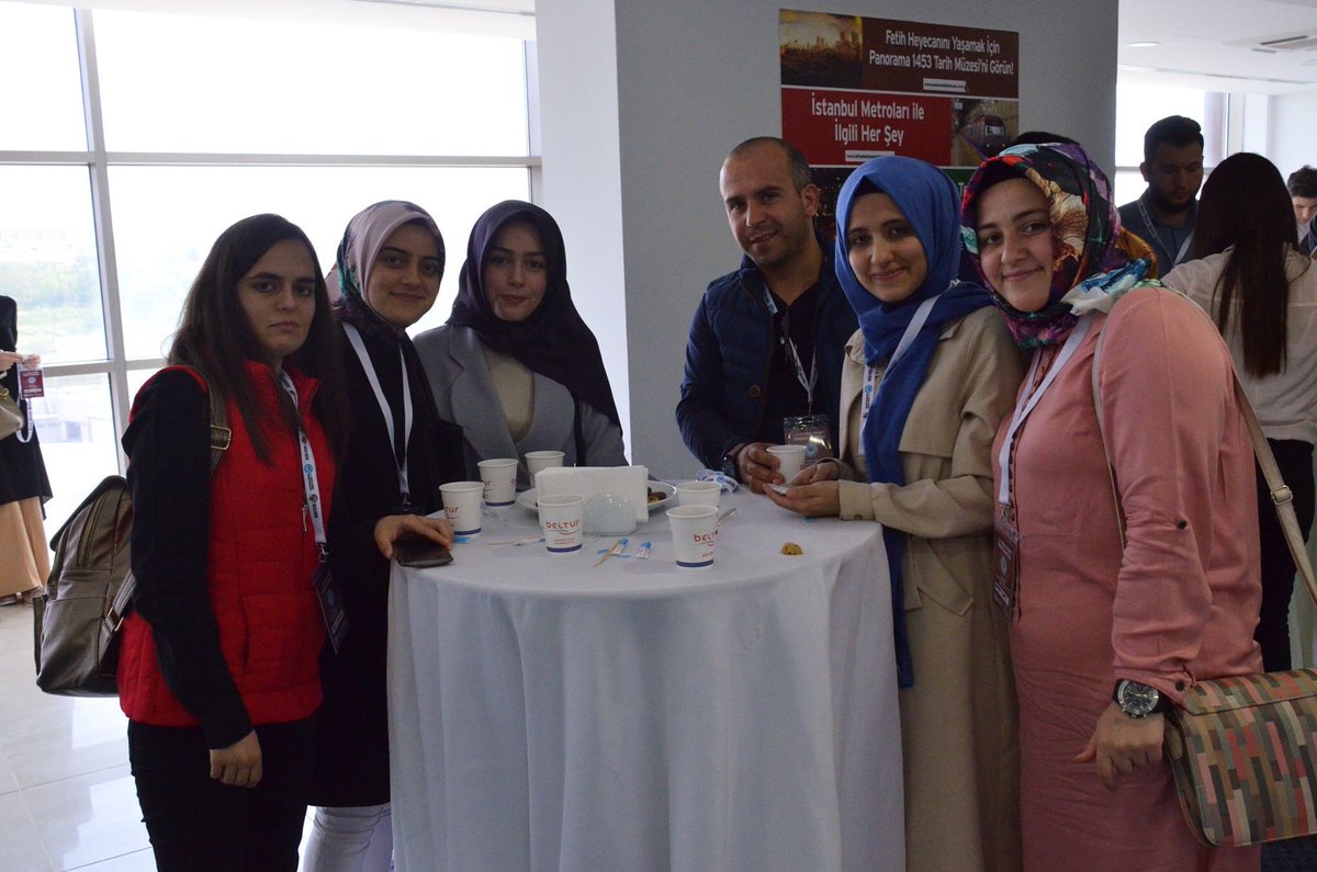 sohobTR's tweet photo. 5.Ulusal Sosyal Hizmet Öğrenci Kurultayı. EMEĞİ GEÇEN HERKESE TEŞEKKÜRLER.
#sosyalhizmetöğrencibirliği https://t.co/5opV2xxmF8