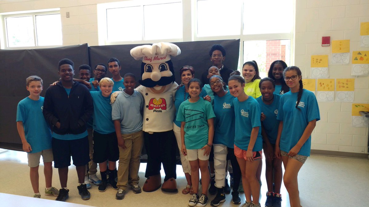 marcospizzasav's tweet photo. Chef Marco had a blast this week surprising Misty Johnson at Godley Station with a Pizza party! 🍕🎉 #marcospizza #teacherappreciation https://t.co/cdKGpBR5Je