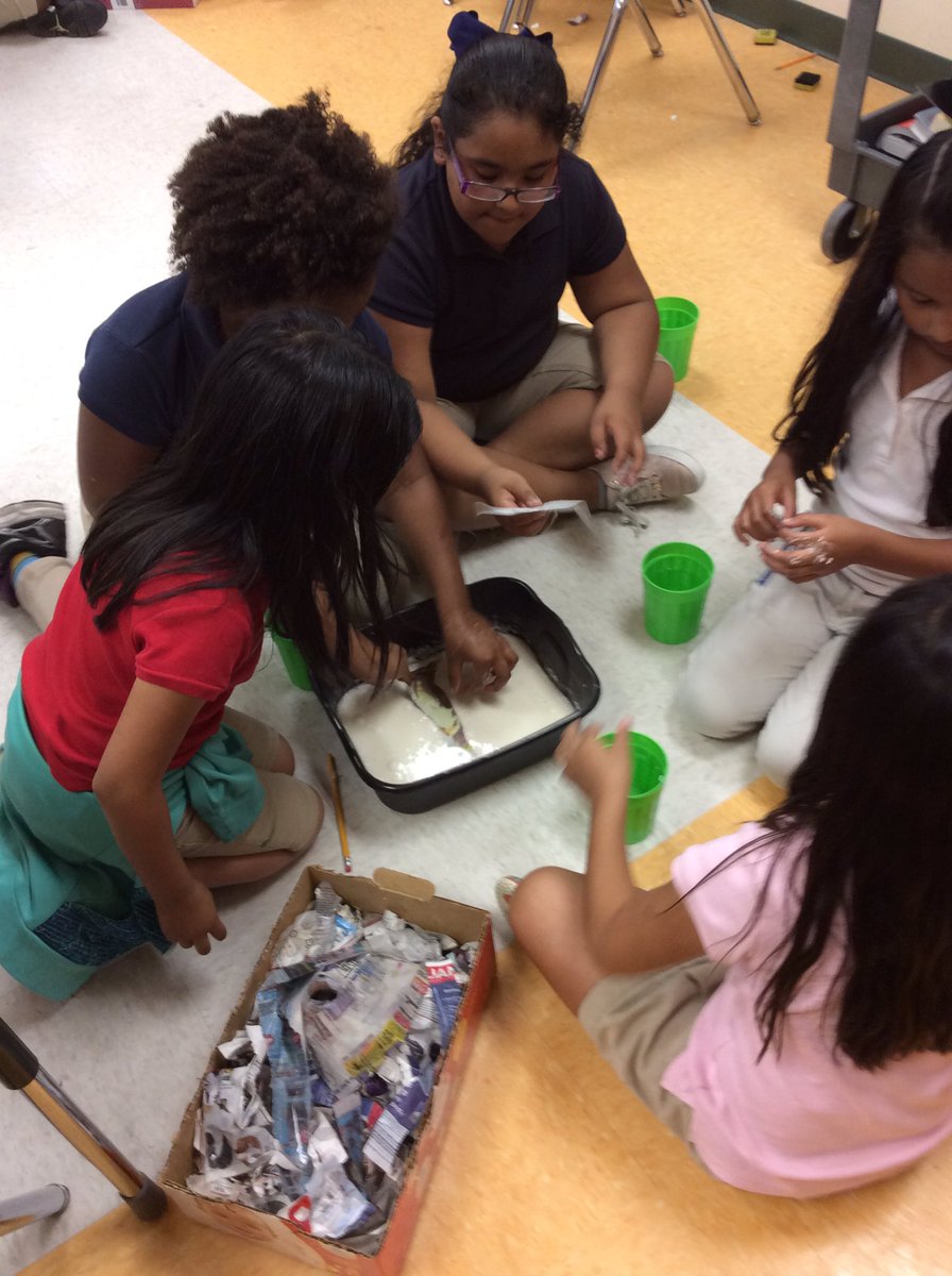 grade2pse's tweet photo. Paper-machè  time! Volcanoes are looking good 🌋👍🏼 #sciencefair #stemnight #ccpssuccess @ParksideProud https://t.co/M4JiHcZlTC