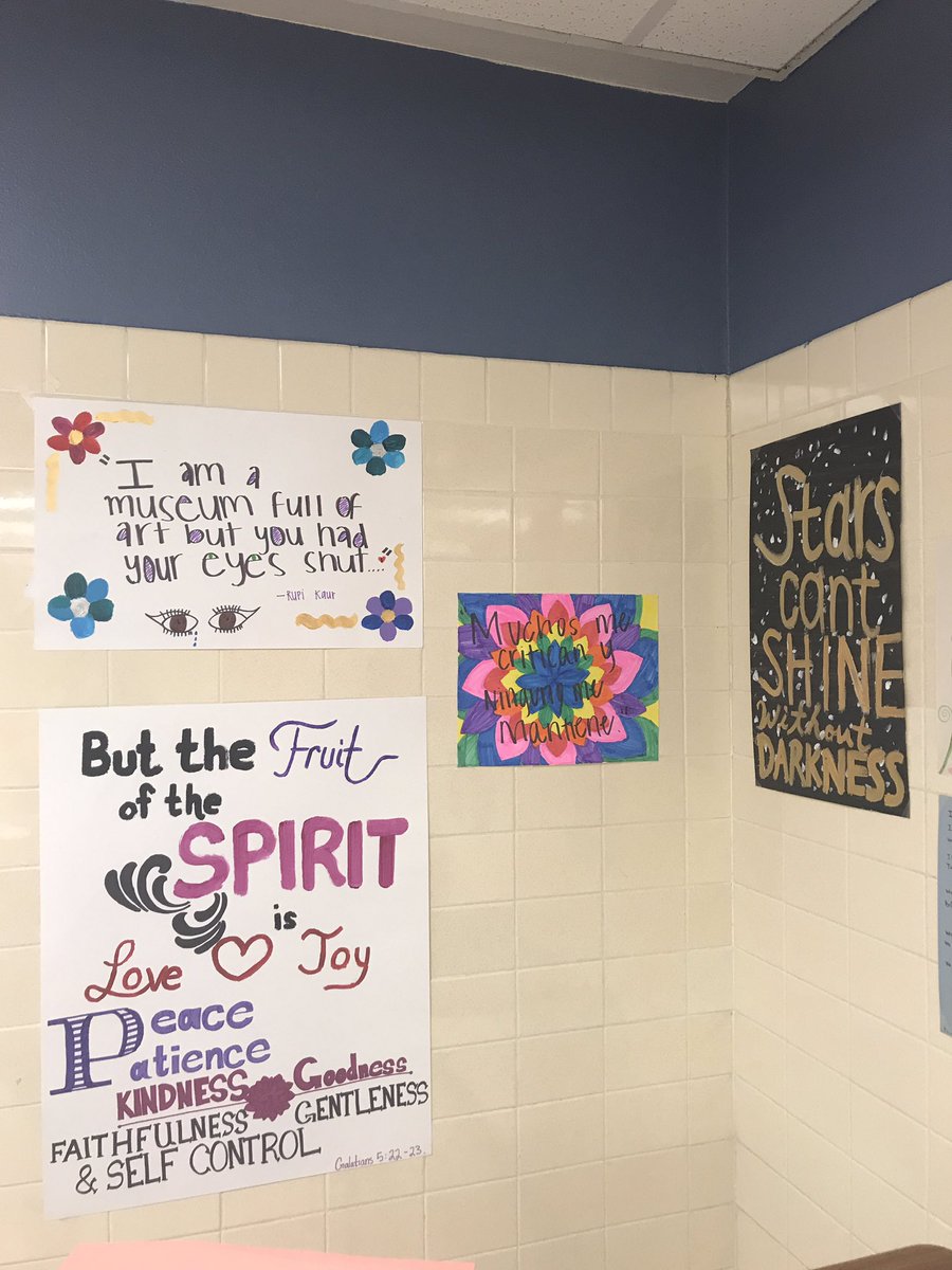 MrsH_AVID's tweet photo. Creation station results so far! So fun to watch my AP students let loose and create from their hearts :-). #thisiswhyweAP #ColonelsNOW https://t.co/azlqlvDhbQ