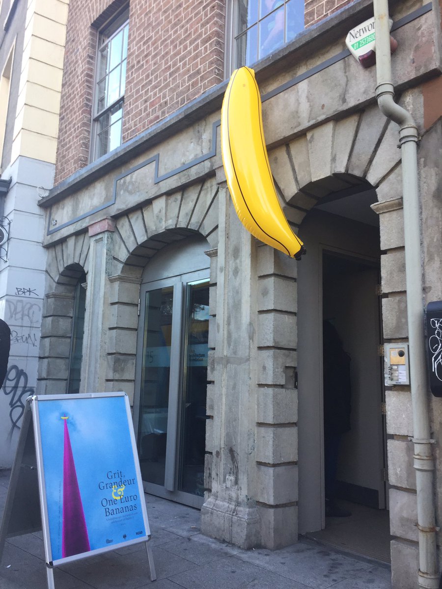 IAFarchitecture's tweet photo. Sure it wouldn't be an exhibition opening without a banana #MyD1 @NCAD_Dublin @ucddublin https://t.co/ak4adFRN9A