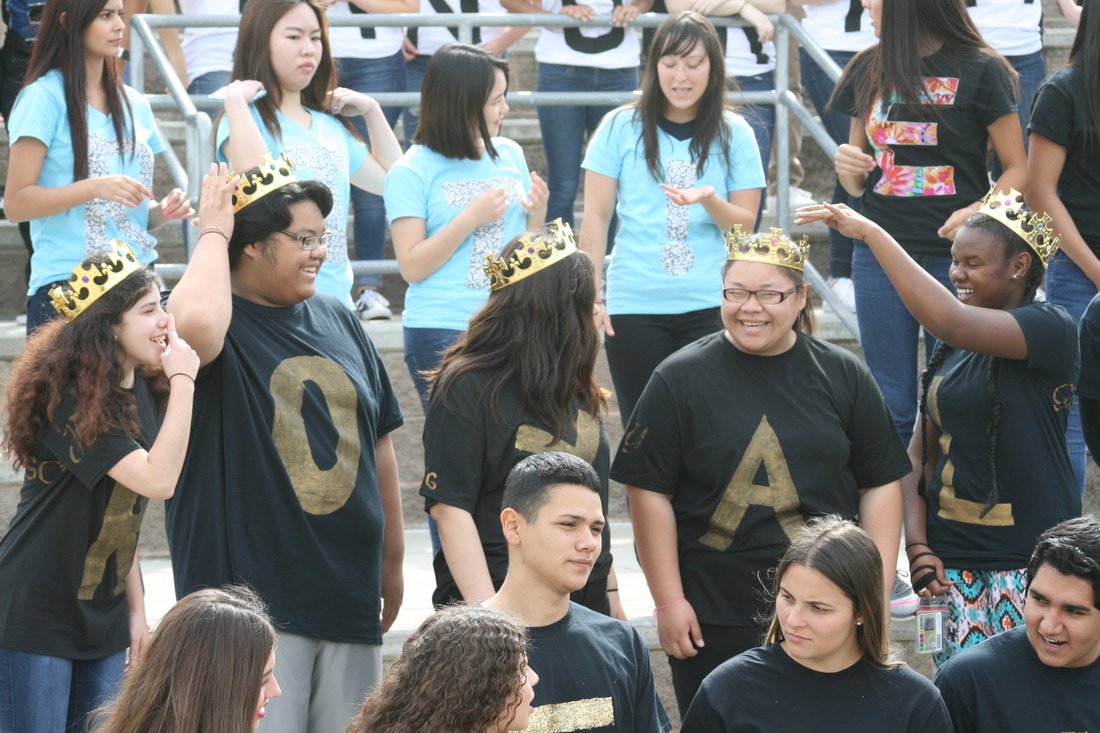 Seniors give advice to the underclassmen
buhachtimes.weebly.com/seniors-give-a…