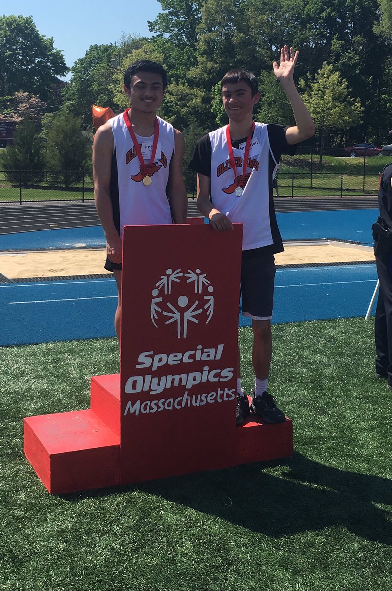 ce_rose15's tweet photo. Congrats to the OA athletes that competed at Special Olympics today! Thanks @OAHSBB for cheering them on! @OAHSTigers https://t.co/bOoQeKRn3p