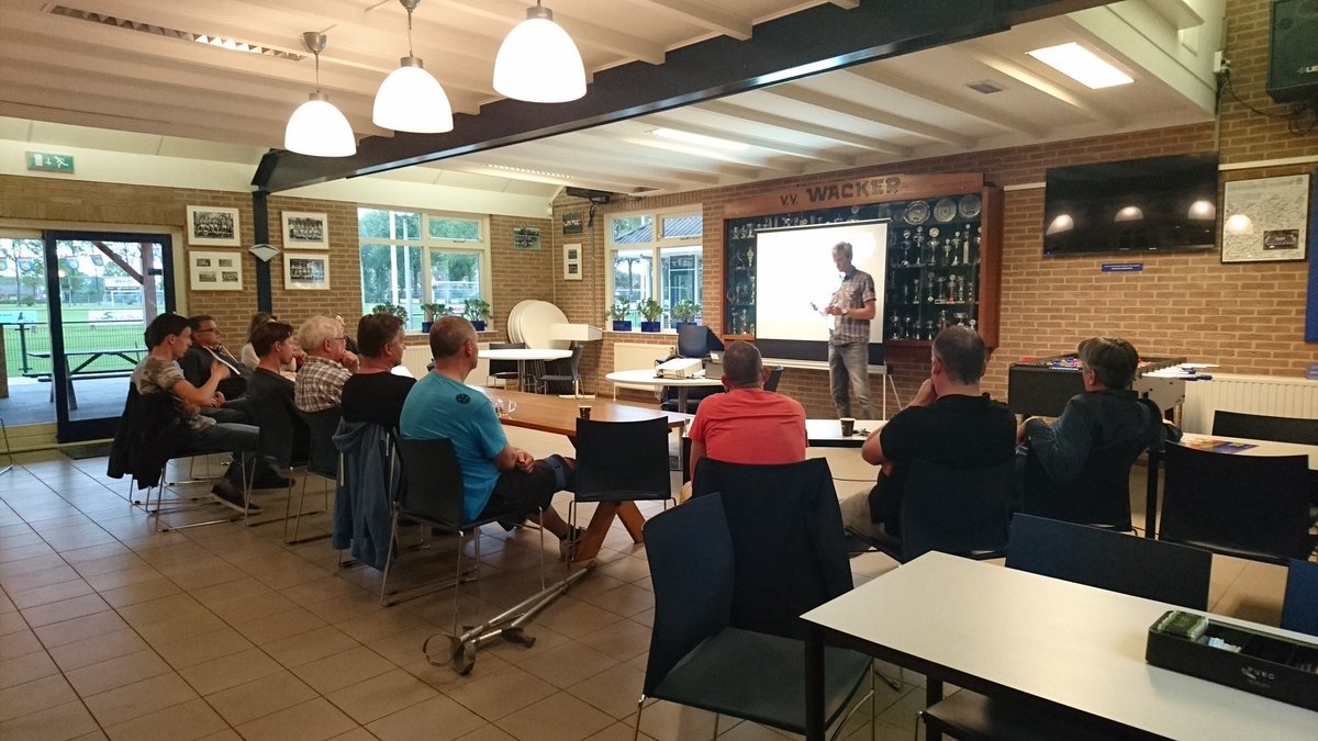 Leuke bijeenkomst over de nieuwe voetbalvormen voor de Jo11 #jeugdvoetbal <a href="/WIJC_voetbal/">WIJC-jeugdvoetbal</a> bij <a href="/WackerDeWijk/">WackerDeWijk</a> <a href="/Dewijkinfo/">dewijk.info</a>
