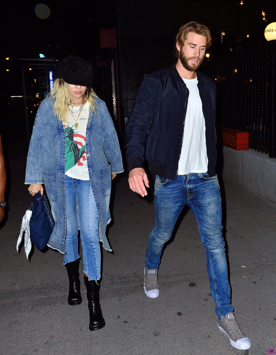 miamtimeline's tweet image. May 17th, 2017: Miley and Liam dined at Dos Caminos in New York (5/5)