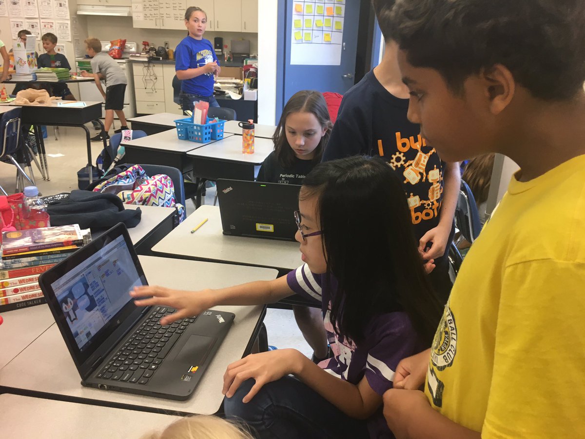 TifBehnke's tweet photo. Brainstorming a solution to a coding conundrum. @McKitrickElem @Gifted_HCPS #callingallexperts @scratch https://t.co/aCsgEzql1S