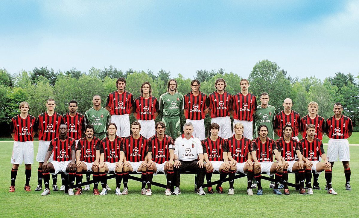 Footballtweet's tweet photo. AC Milan, 2005-2006. What a side.  😍 https://t.co/TaWuvUFH91