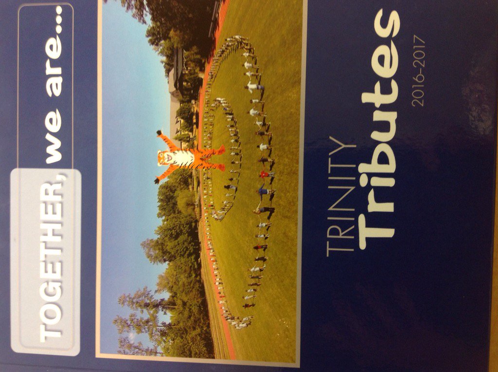 billups_class's tweet photo. Signing yearbooks #trinityleans CQ https://t.co/KiGyQnFAd4