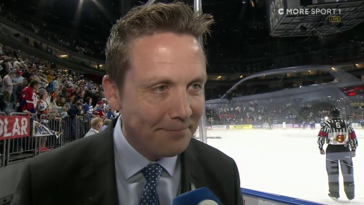 Ilmeesi kun 30 000 Twitter-koutsia kertoo tietävänsä sua paremmin miten sun kuuluis tehdä duunis! Huikee äijä, respect!! #mmkisat #Leijonat