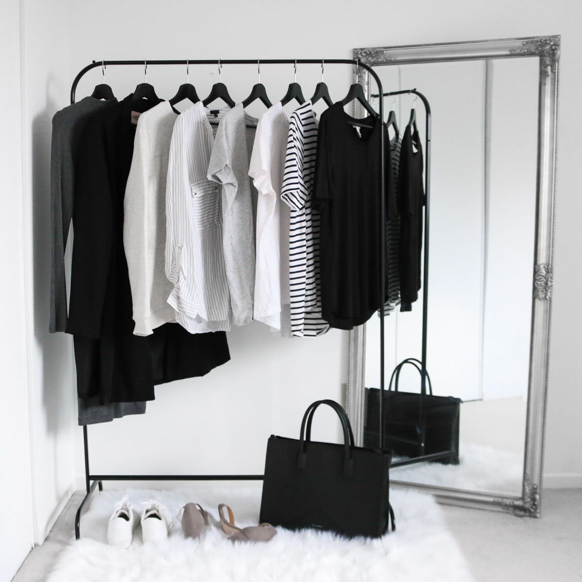 byerinelizabeth's tweet image. Building a timeless wardrobe - starting with tops:  buff.ly/2qTjL2b #buildingbasics