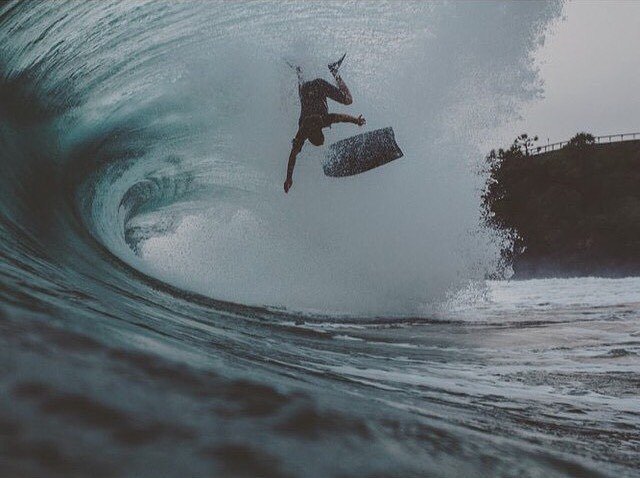 riptidemag's tweet photo. @riley_sangster seeing things from a different angle. ☠️photo 📷 @justanotherpleb #bodyboarding #oz #riptidemag https://t.co/boBfVwtQ6G https://t.co/OUptSTzXT1