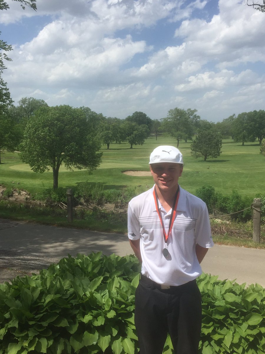 Divine Child Golf tweet media