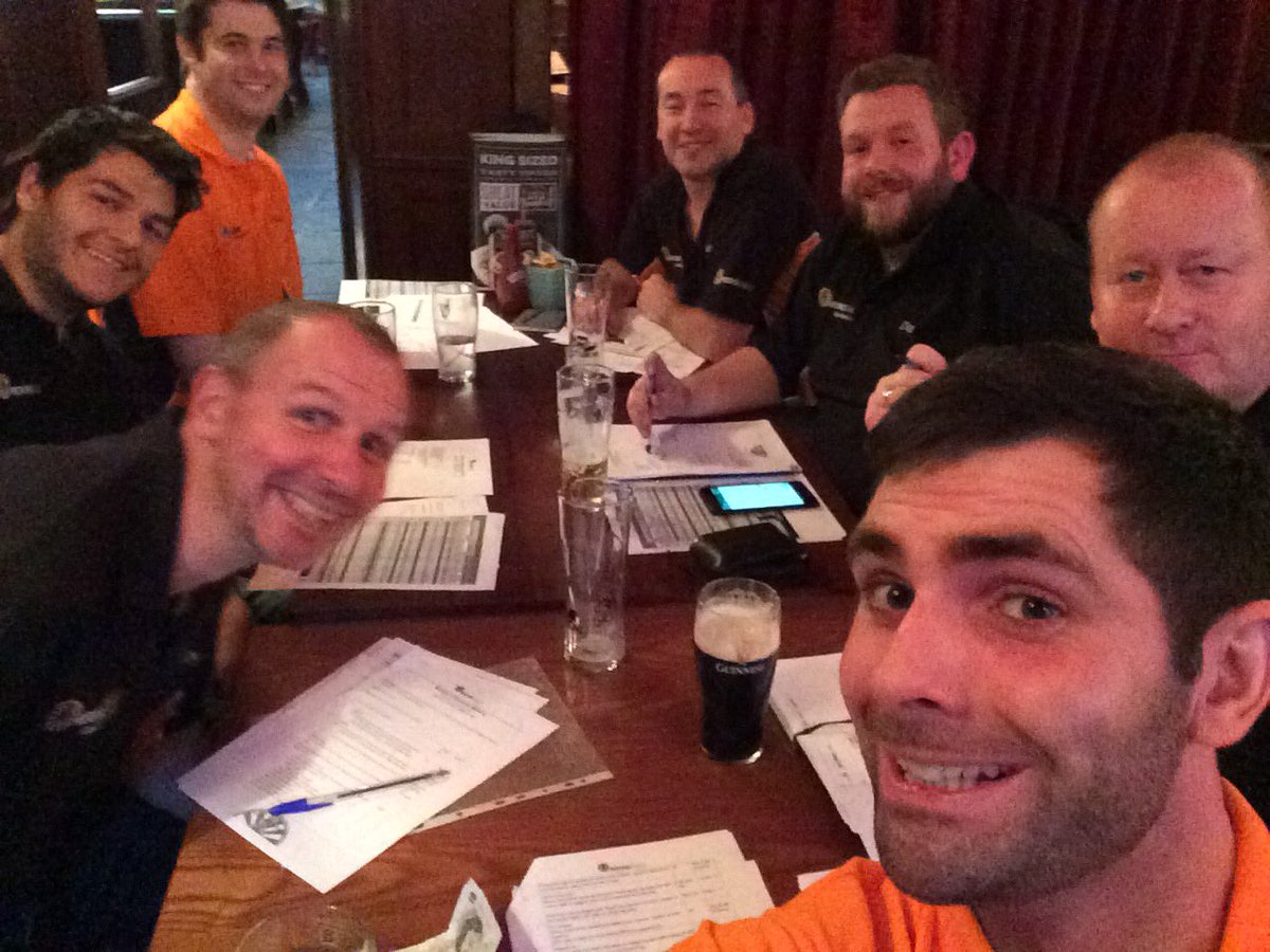DandGRT's tweet photo. Mixing business &amp; pleasure at the Dartford Roundtable biz meeting, setting out our plans for 2017! #DRT @BullNVic https://t.co/fSwxyi7tE7