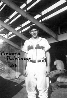 Happy 80th birthday to former York White Rose, Brooks Robinson! 