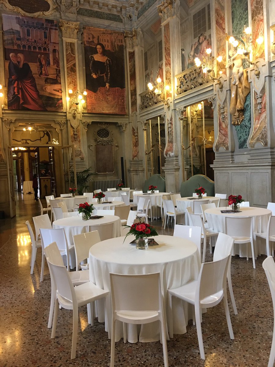 #MilleMiglia2017 #teatrogrande #mercedesbenz #threelegsflamingo #eventi