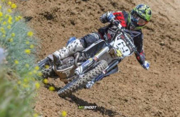 CajaRuralReg's tweet photo. Otro pódium en #MX2 más para Macanás y ¡seguimos sumando! ¡Enhorabuena! | Campeonato de #Motocross en Calatayud #GRMXpro @Macanas69 https://t.co/K3S9A5eLCi