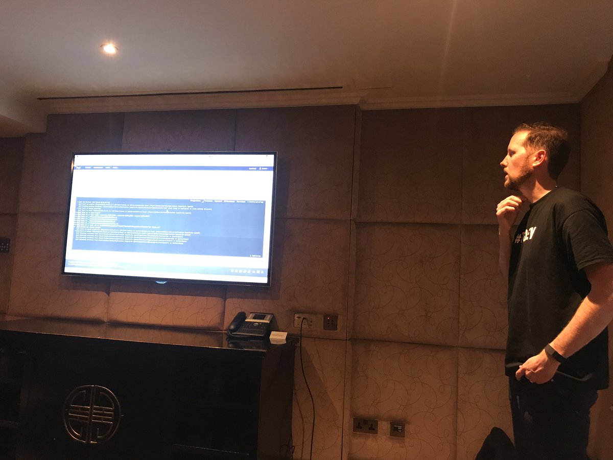 hansemannnn's tweet photo. Damien Laureaux talking about Continuous Integration with #Titanium, #Fastlane, #Go and more at @LondonTitanium! https://t.co/YVtibscHaP