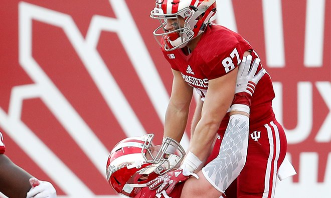 Pair of @HoosierFootball rookies reunite under unlikely circumstances.  READ:  chargers.com/news/2017/05/1… https://t.co/jHSuaDabaK