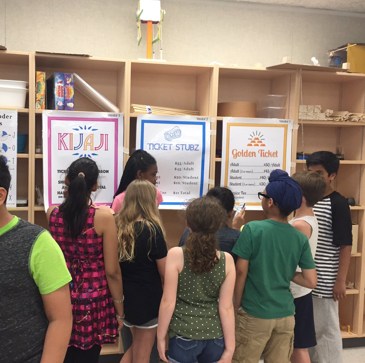 EngagedMinds_'s tweet photo. Another great session!! Thanks @AlloaPS @Roosloan for having us and @Stephen_Hurley for stopping by! #makingmathfun #engagemath https://t.co/PVzENwFyCX