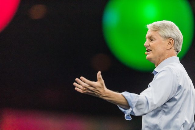 kahnjosh's tweet photo. See John Donahoe's keynote from #Knowledge17: video link and blog summary are here: https://t.co/5rnakk872i https://t.co/sFm3t2CGN9