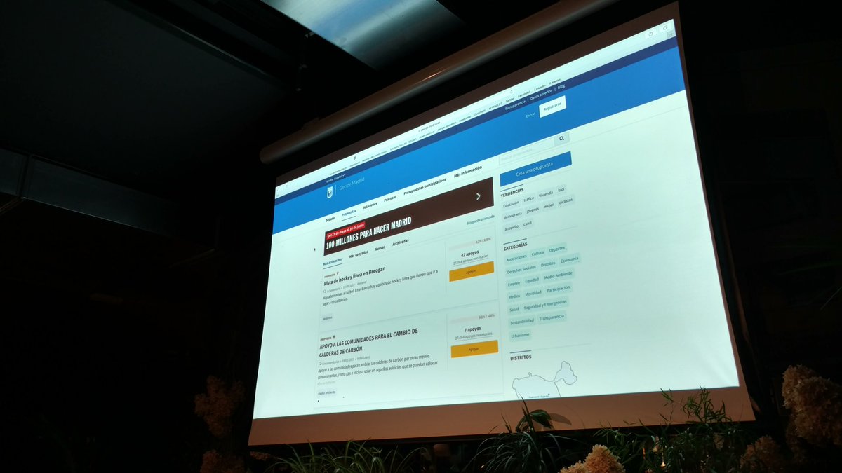 _alecanella's tweet image. @SantiagoMartC introducing Decide Madrid @hfarmeducation, bottom-up innovation
