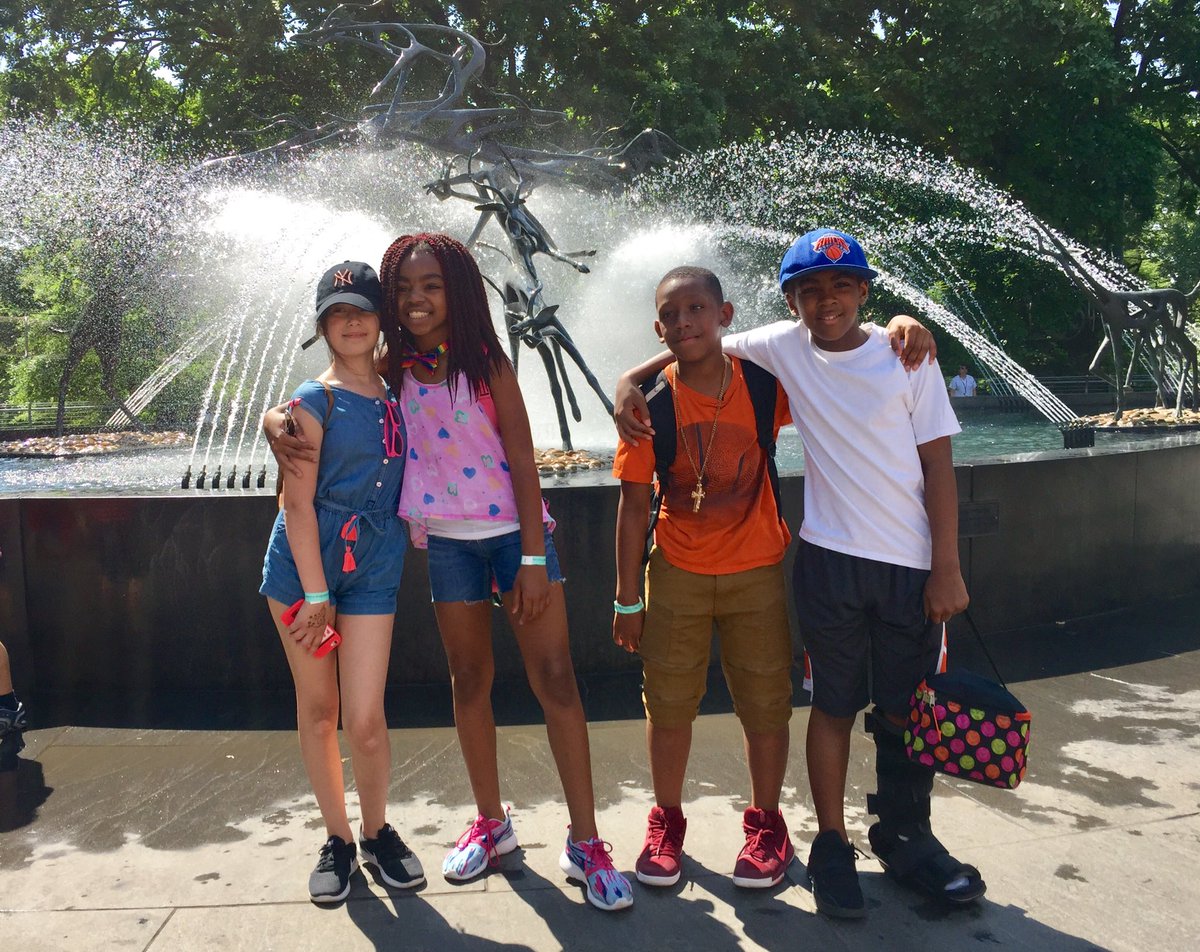 miss_donnellan's tweet photo. Such a fun and adventurous trip to the Philadelphia zoo! #wilburinspired https://t.co/BLLm9scQXM