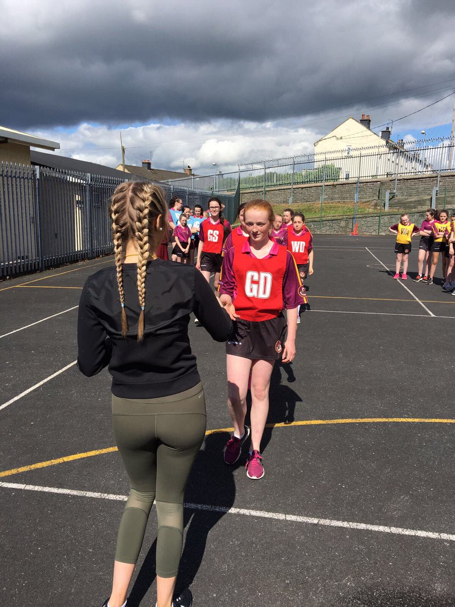 smhsnewrype's tweet photo. Team pics & Medal Presentation #Year8Netball https://t.co/AAFa8g6p60
