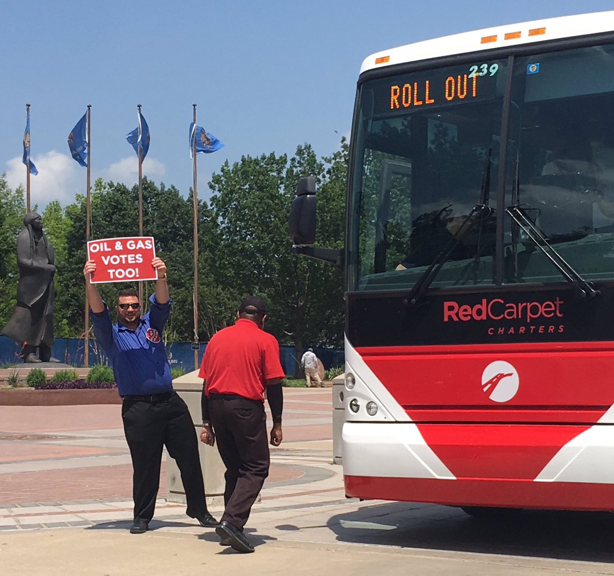 garyhuddleston's tweet photo. Oilies came out to protest increase to GPT to save their jobs...and then promptly boarded a chartered bus back to Continental. @nondocmedia https://t.co/cXIHIweTnH