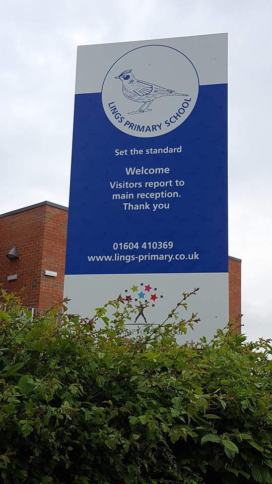 PrecisionSigns_'s tweet image. New signage @LingsPrimarySch working with @studio_projects #rugbyhour #northantshour #covhour all types of signs, graphics and vinyl wraps
