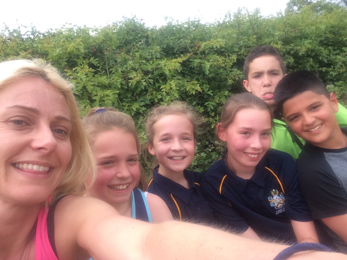 BarlboroughHead's tweet photo. Another successful night at running hobby. 5k achieved this week - 1 more than last week #greatrunners @BarlboroughHall https://t.co/uTOBt2D8uB